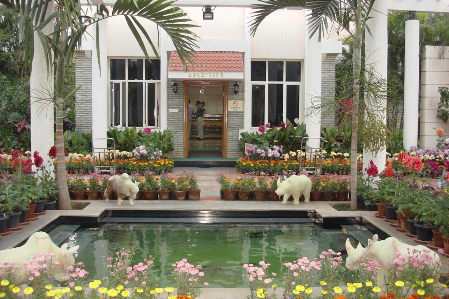 Pragati Resorts Kundakal Exterior photo